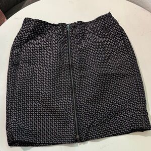 GAP Black Mini Skirt with Pattern
